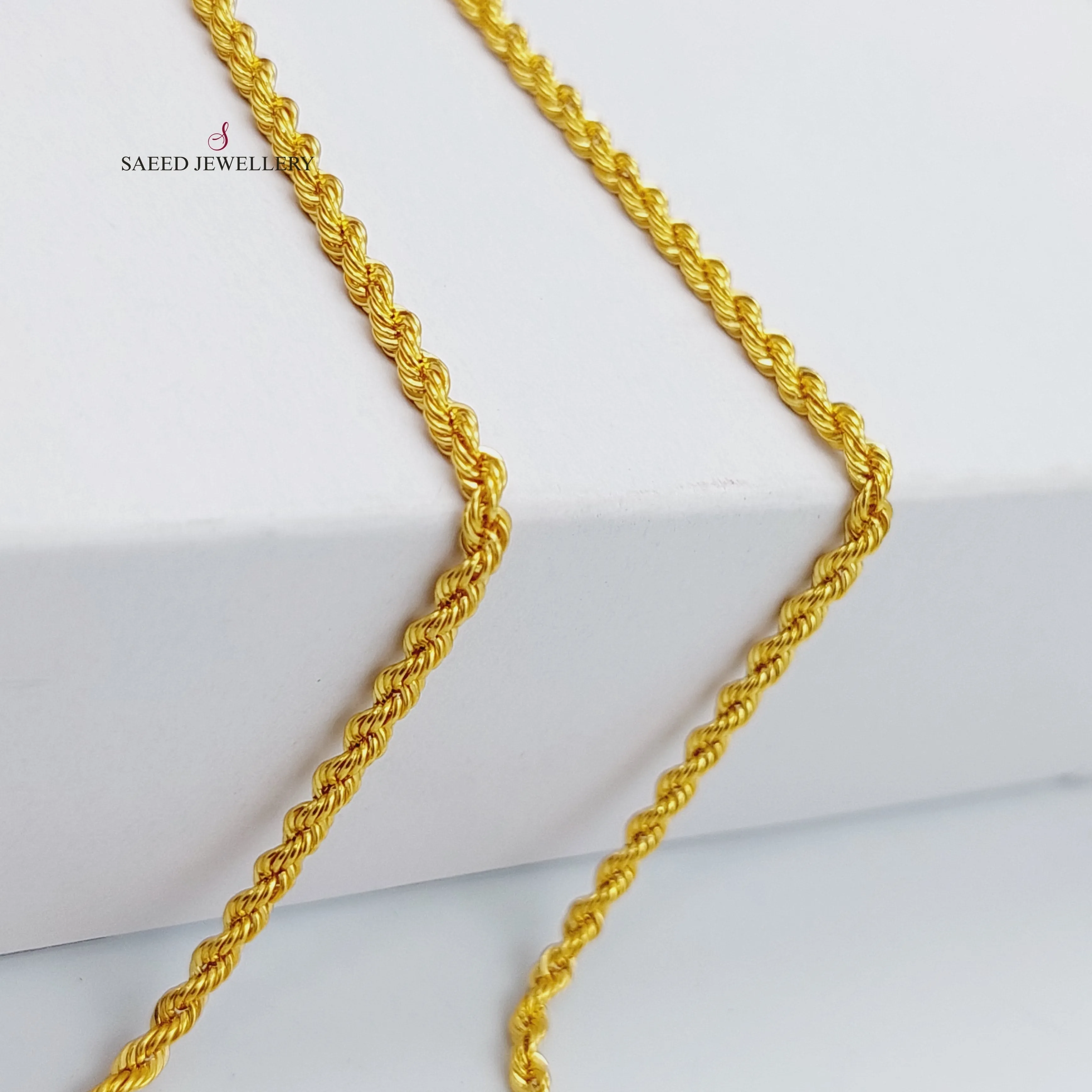 45cm   Medium Thickness Rope Chain