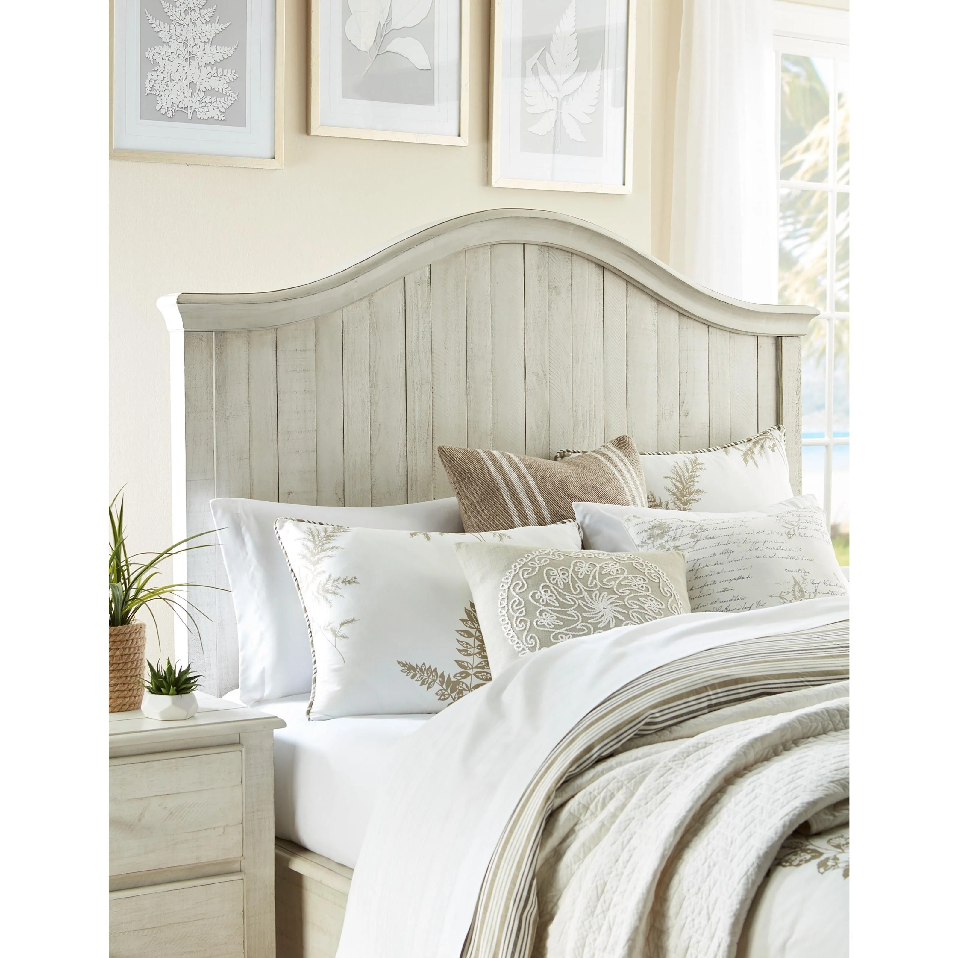 Cottage White Bed - Solid Pine - King or Queen