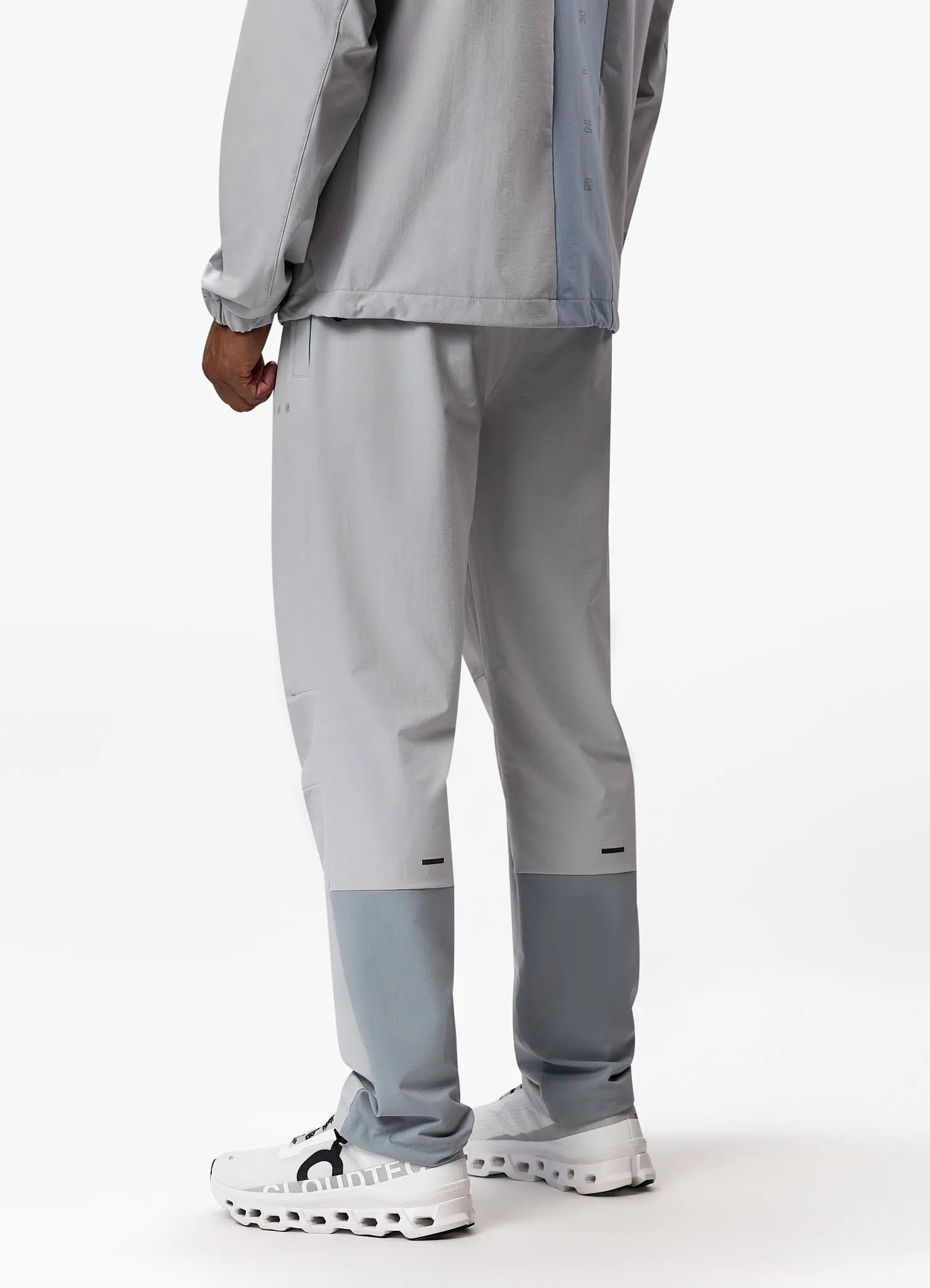 Gym King React Woven Pant - Light Grey