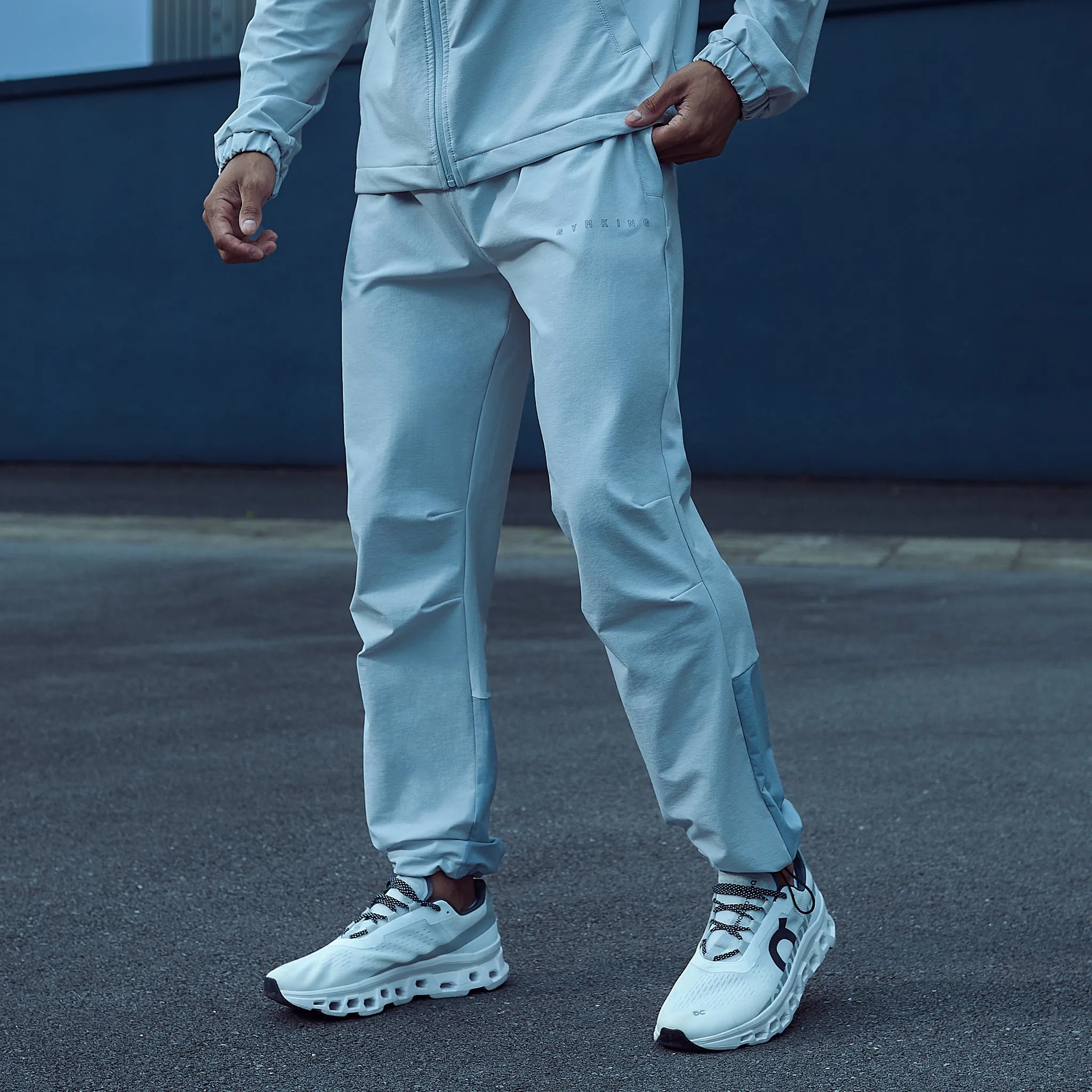 Gym King React Woven Pant - Light Grey