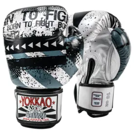 HUSTLE SILVER/BLACK MUAY THAI GLOVES