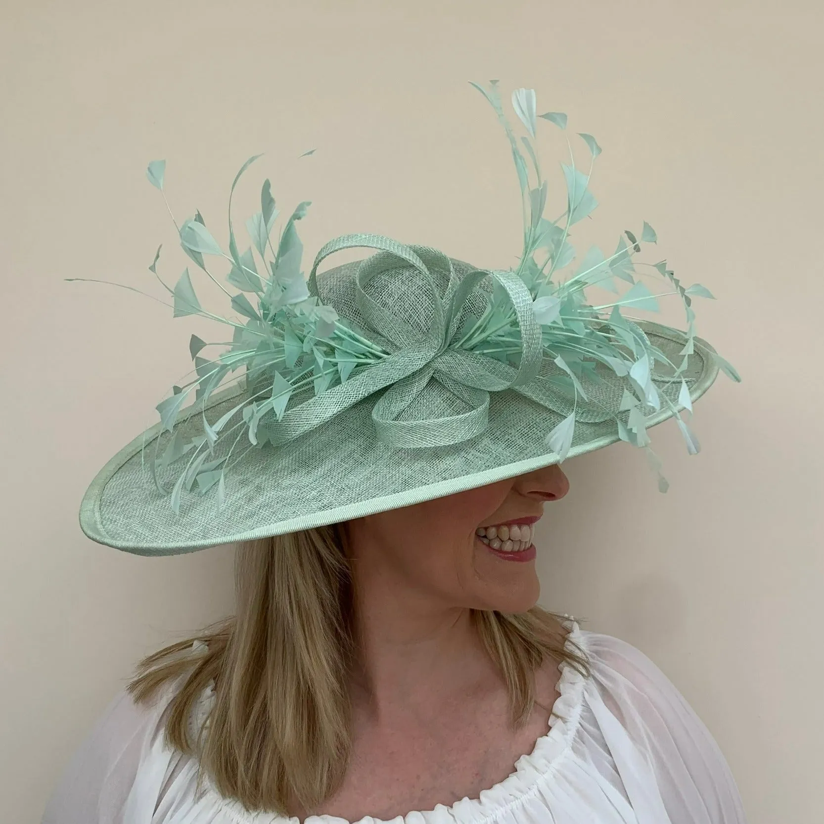 J Bees JB23/284 Large Hatinator with Feathers in Green