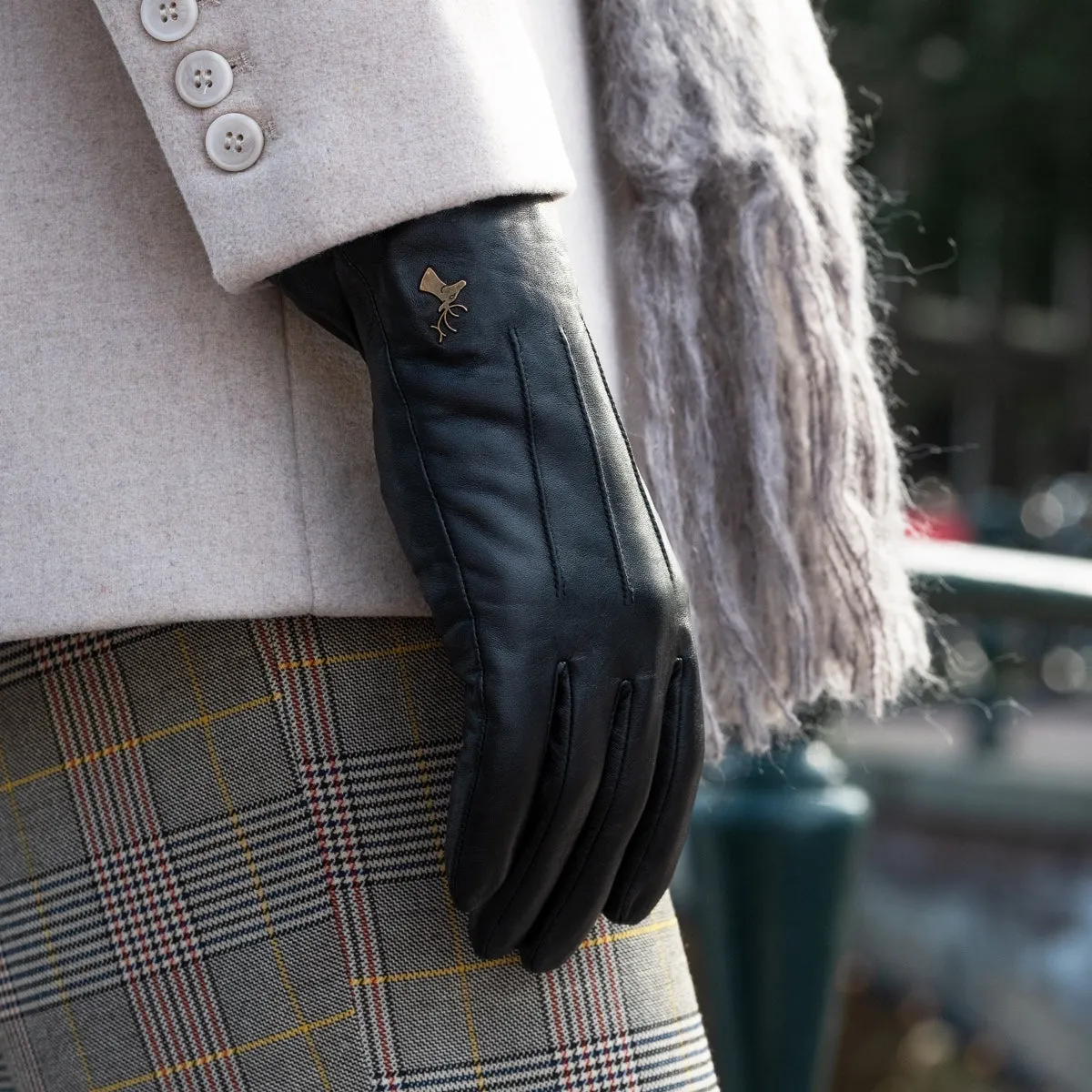 Lily (black) - sheepskin leather gloves with warm fleece lining & touchscreen feature