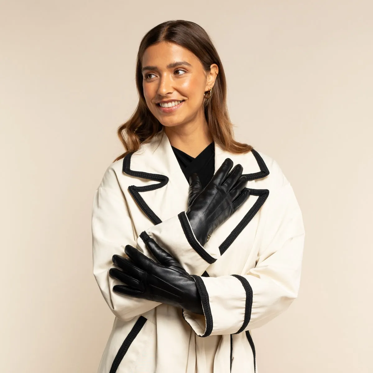 Olivia – sheepskin gloves with luxurious faux fur lining & touchscreen feature